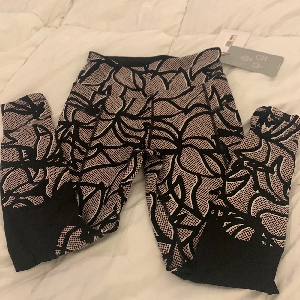 DKNY leggings